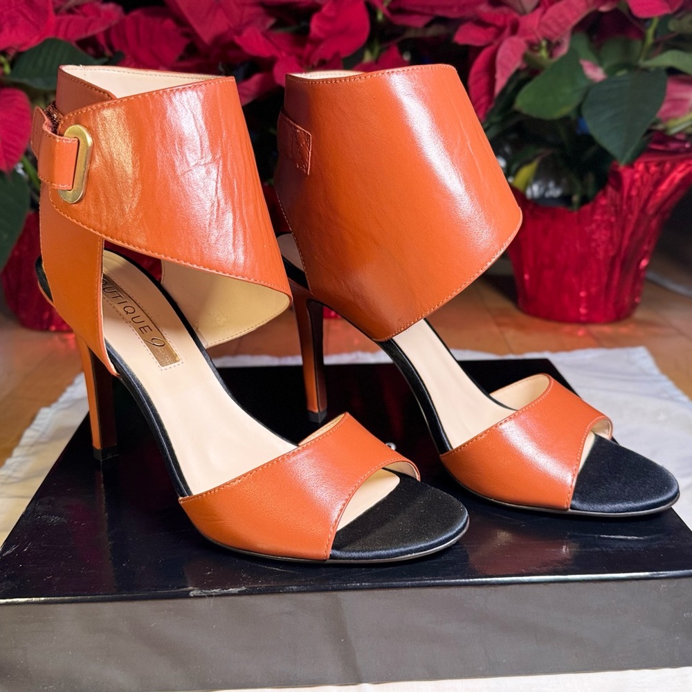 Boutique 9 Women's Orange Sandals